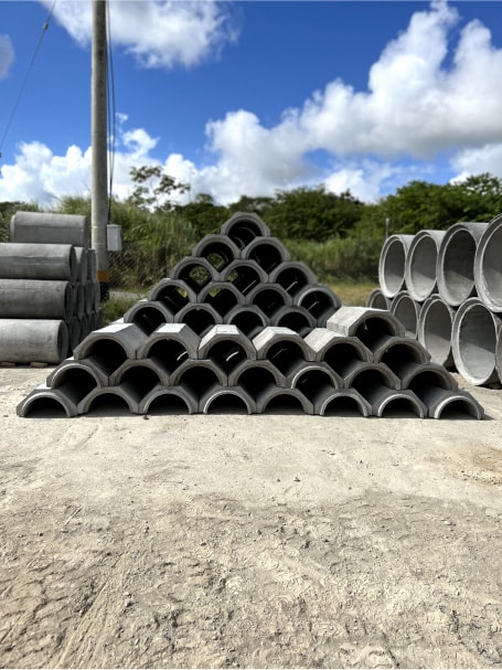 Medias cañas de concreto prefabricado en Panamá